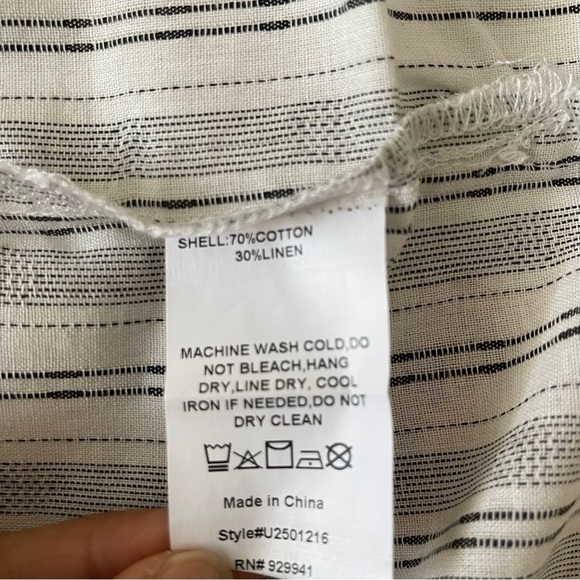 New Simple by Suzanne Betro White and Gray Stripes V-neck Tunic Top US M - Picture 9 of 9